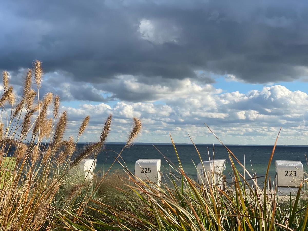 Ferienhaus Kück-Familien-strandnah-Terrasse-Hunde-Sport- und Schwimmbadnähe Sierksdorf Exterior foto